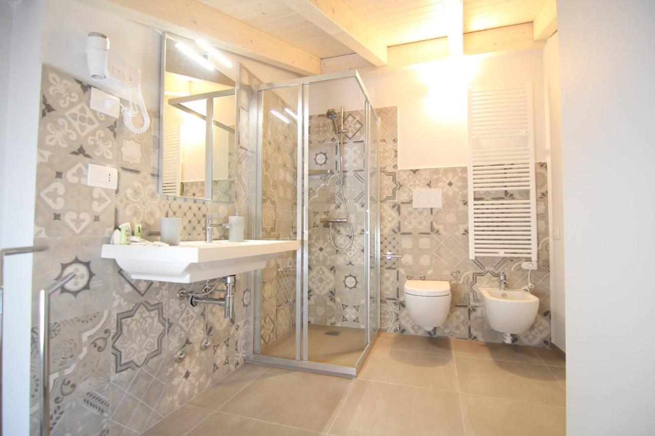 קסטלנואובו דל גארדה Spagnoi Rooms מראה חיצוני תמונה