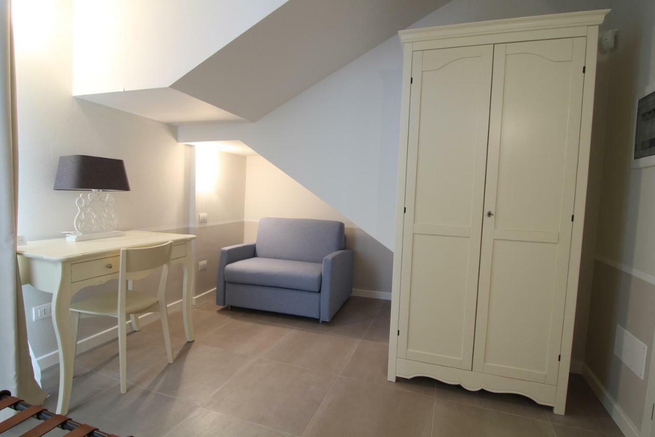 קסטלנואובו דל גארדה Spagnoi Rooms מראה חיצוני תמונה