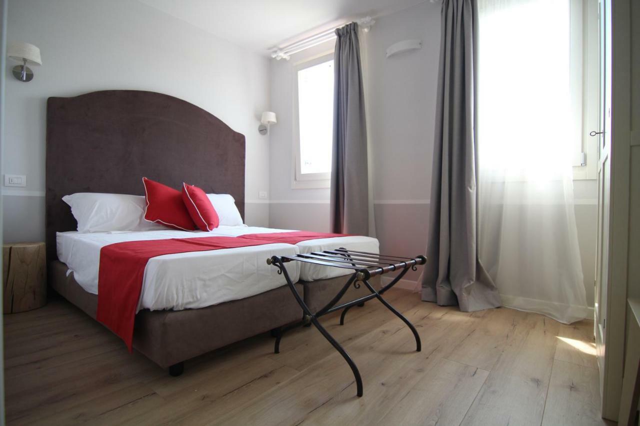 קסטלנואובו דל גארדה Spagnoi Rooms מראה חיצוני תמונה