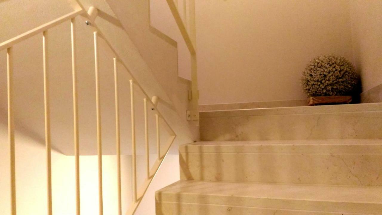 קסטלנואובו דל גארדה Spagnoi Rooms מראה חיצוני תמונה