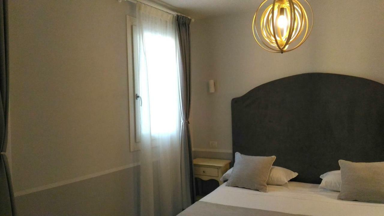 קסטלנואובו דל גארדה Spagnoi Rooms מראה חיצוני תמונה