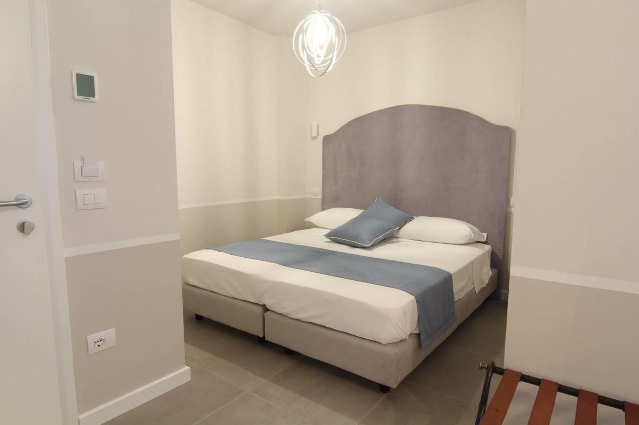 קסטלנואובו דל גארדה Spagnoi Rooms מראה חיצוני תמונה