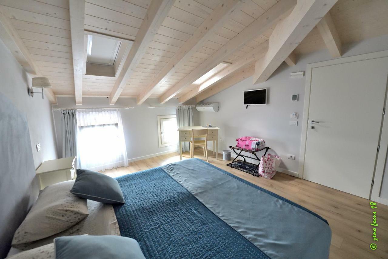 קסטלנואובו דל גארדה Spagnoi Rooms מראה חיצוני תמונה