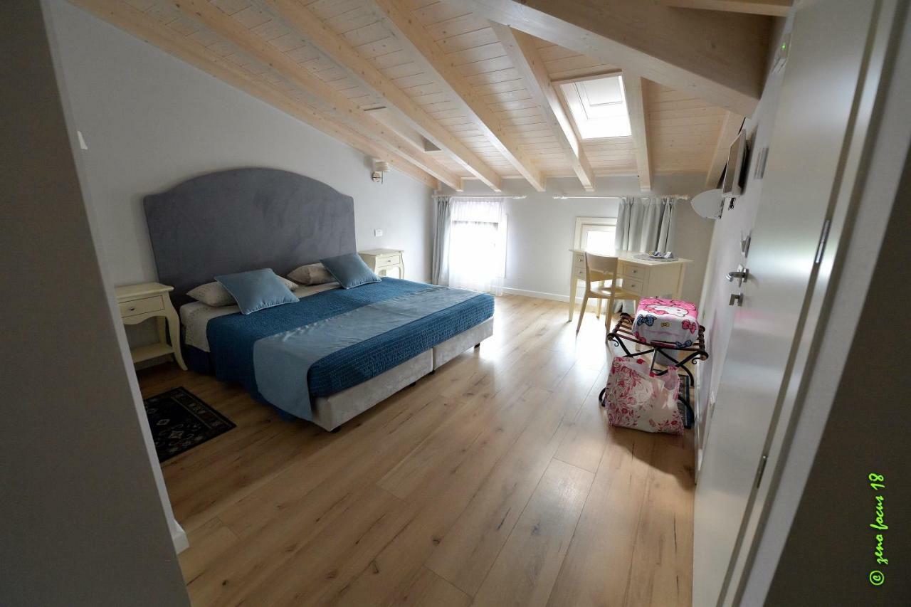 קסטלנואובו דל גארדה Spagnoi Rooms מראה חיצוני תמונה