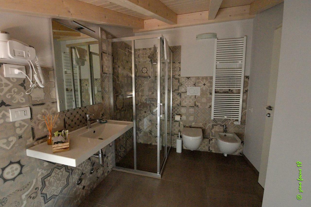 קסטלנואובו דל גארדה Spagnoi Rooms מראה חיצוני תמונה